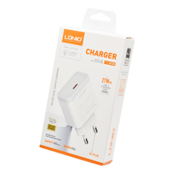 KUĆNI PUNJAČ BRZI LDNIO Q122 27W 1*TIP C + KABEL TIP C NA TIP C